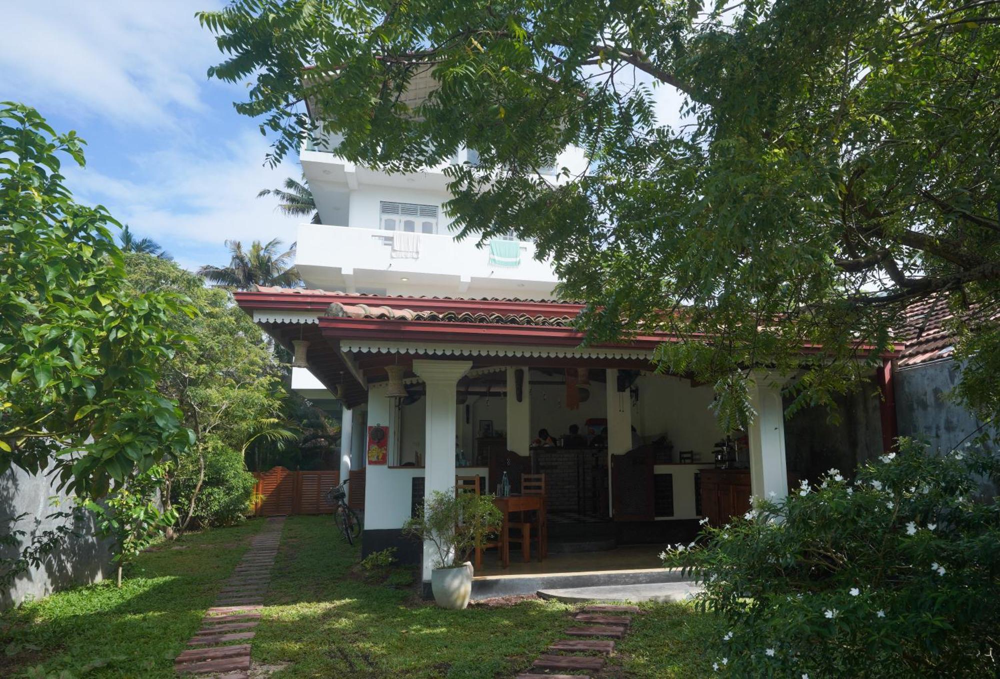 Bed and Breakfast Casa Tharin Madiha Matara Zewnętrze zdjęcie
